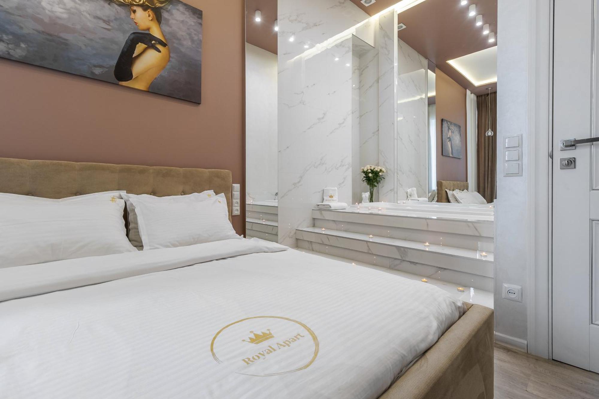 Royal Stylish Apartment In The Old City Lviv Exterior photo
